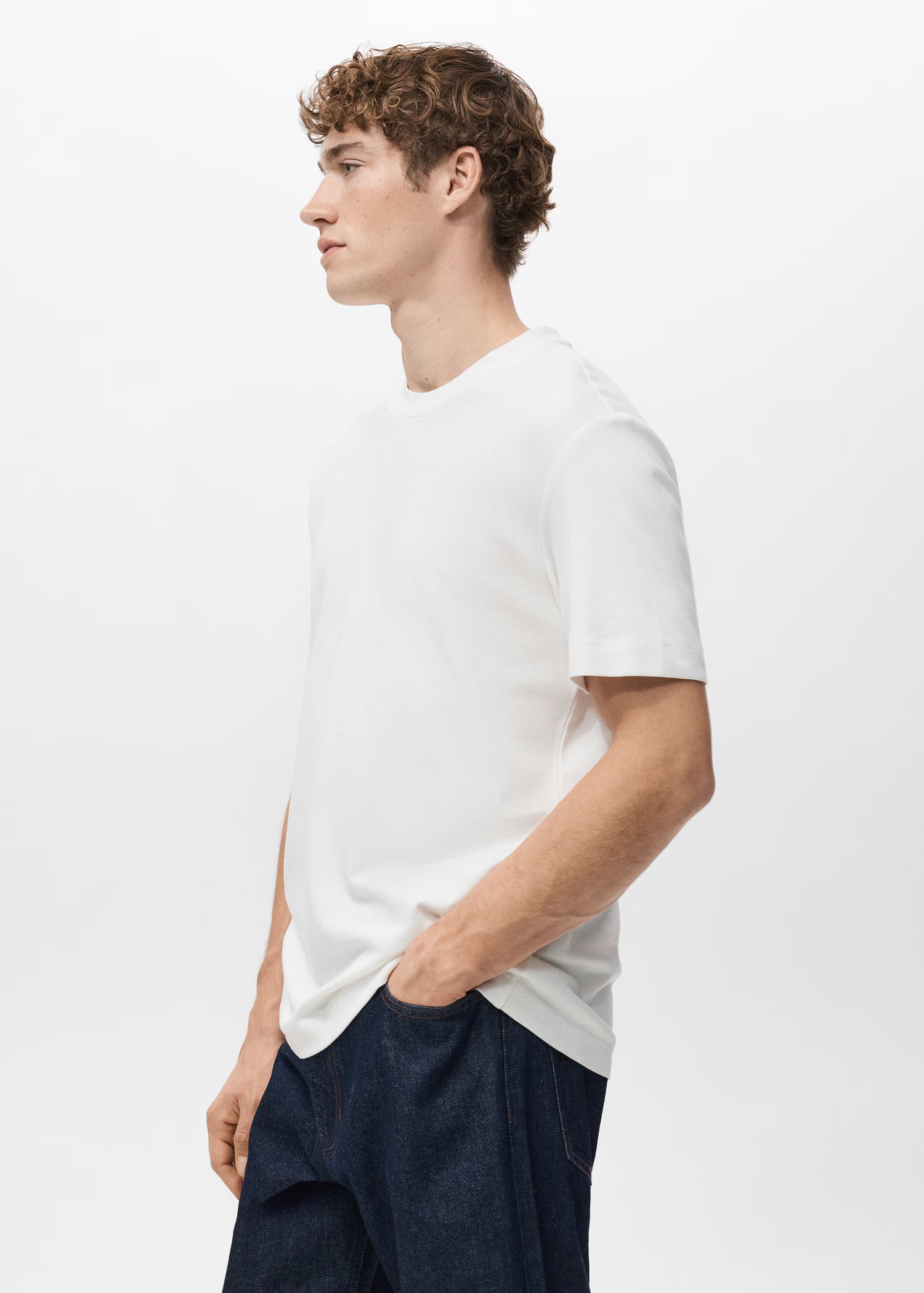 Medium weight regular fit T-shirt
